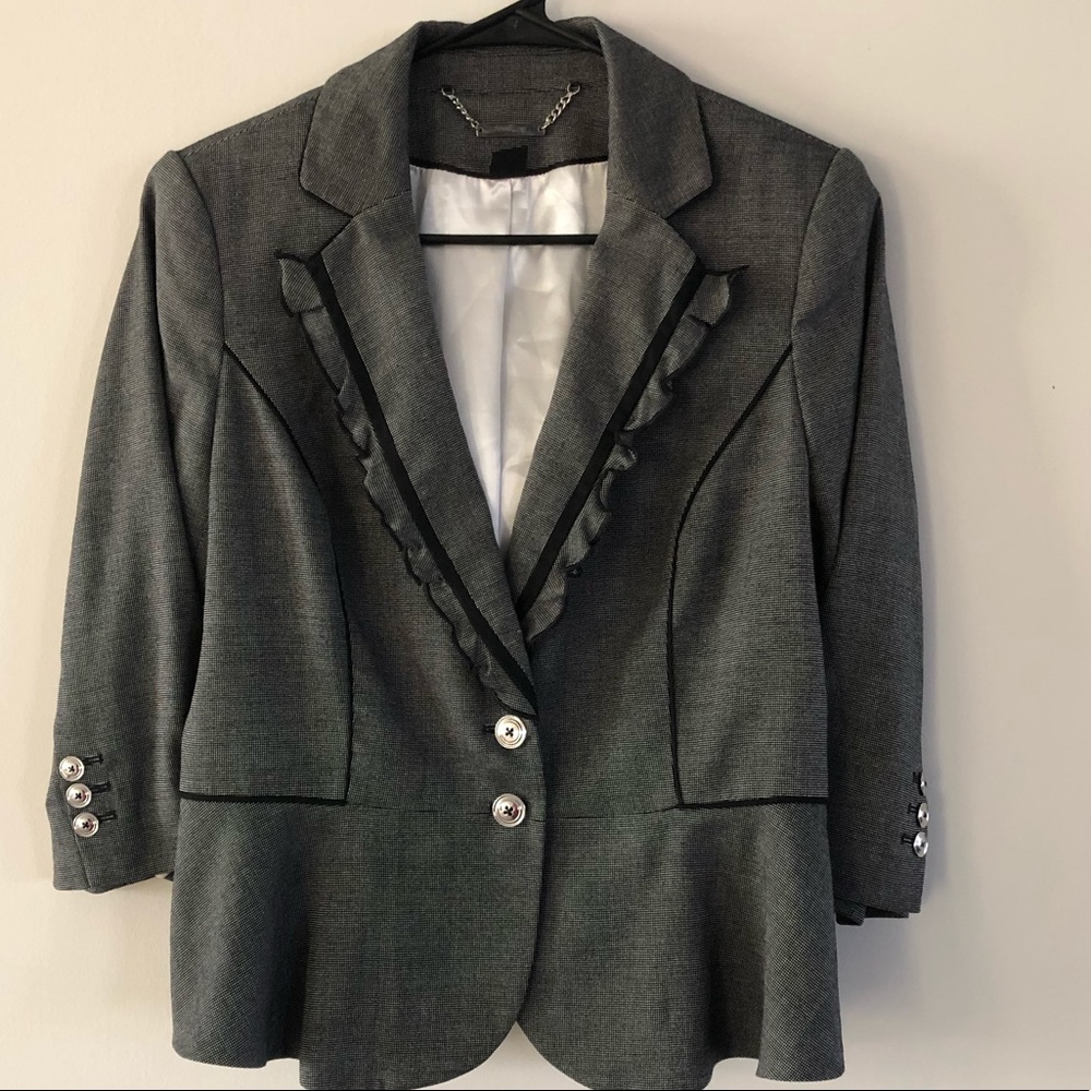 WHBM Women’s Blazer Gray Ruffle 3/4 Sleeves Size 8